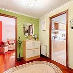Plaza Perillana Apartment